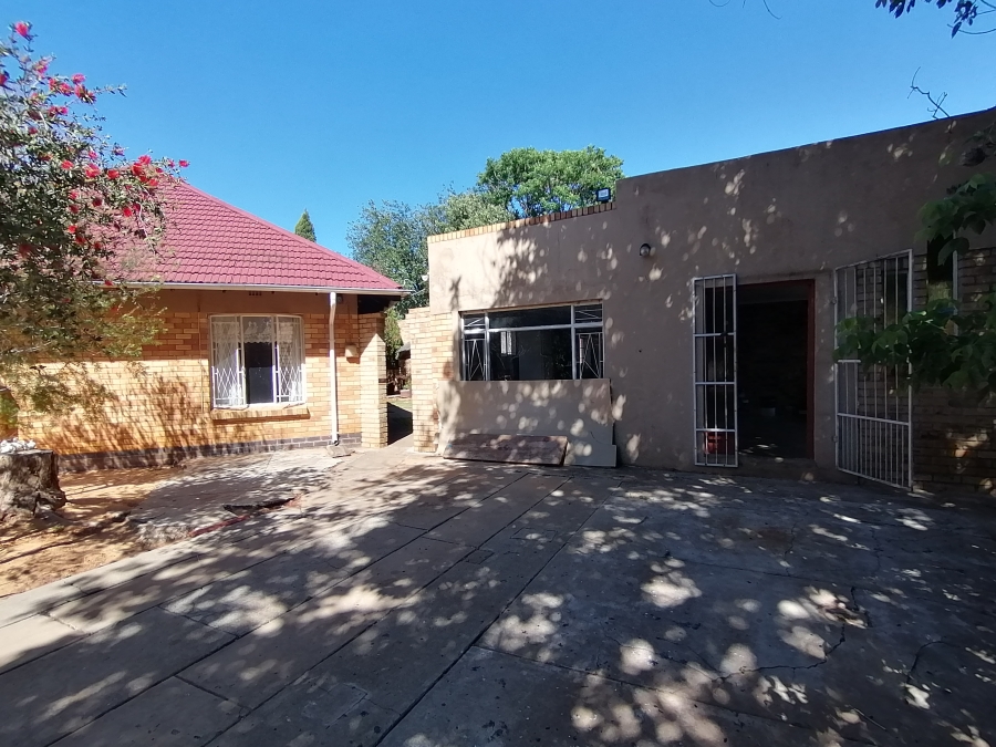 4 Bedroom Property for Sale in Stilfontein Ext 3 North West